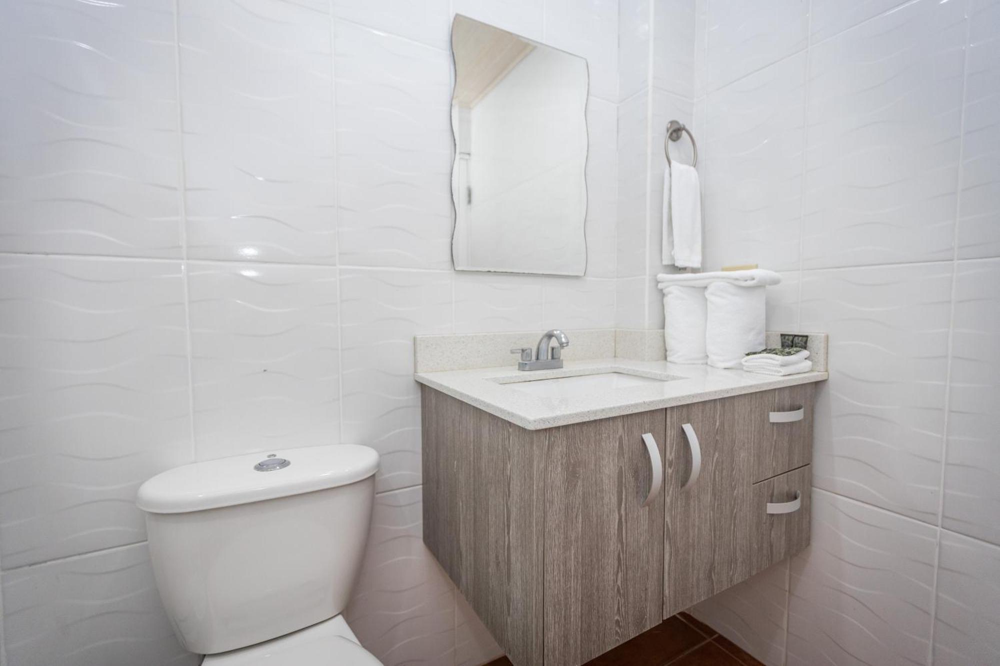 El Oasis Hotel Y Restaurante Букет Екстериор снимка