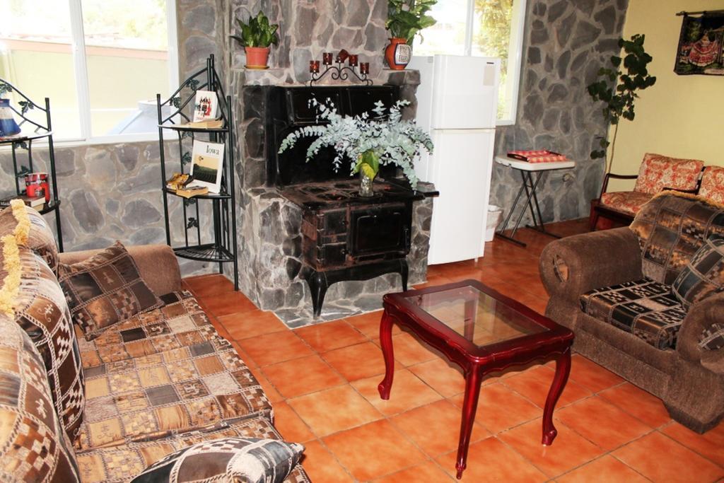 El Oasis Hotel Y Restaurante Букет Екстериор снимка