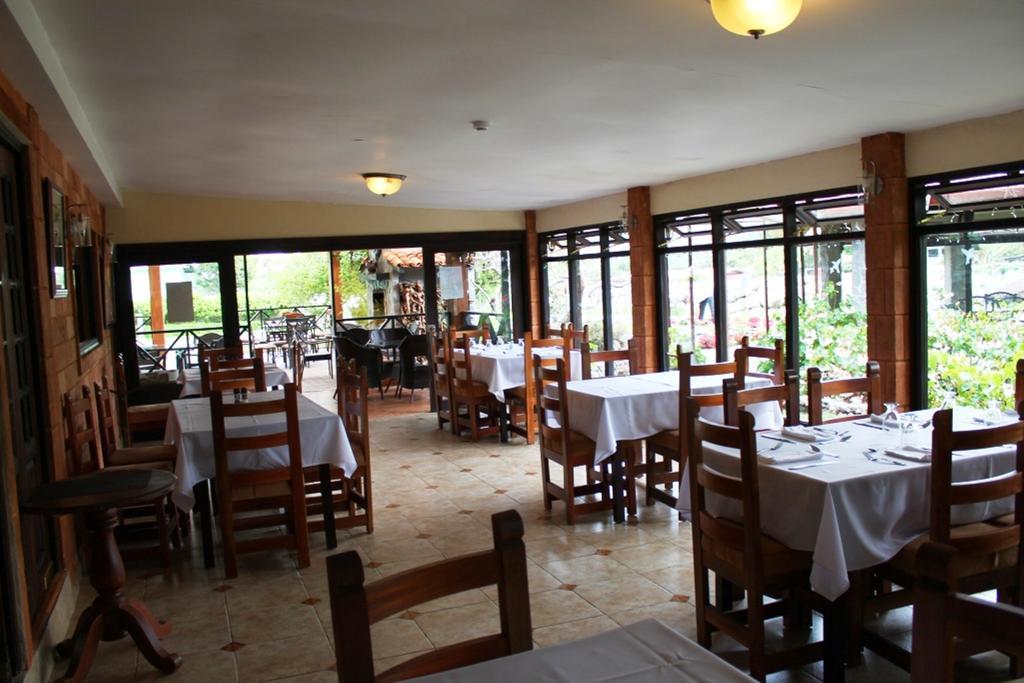 El Oasis Hotel Y Restaurante Букет Екстериор снимка