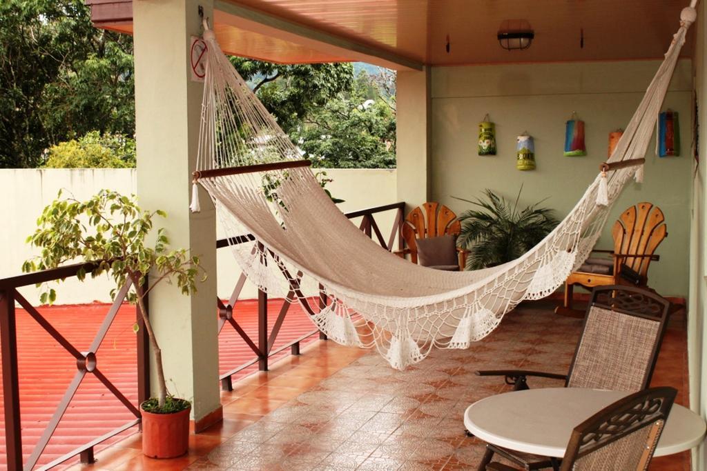 El Oasis Hotel Y Restaurante Букет Екстериор снимка