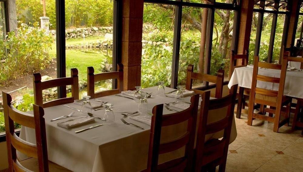 El Oasis Hotel Y Restaurante Букет Екстериор снимка