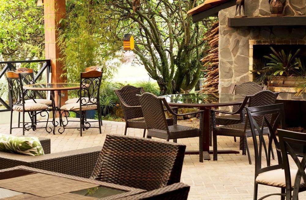 El Oasis Hotel Y Restaurante Букет Екстериор снимка