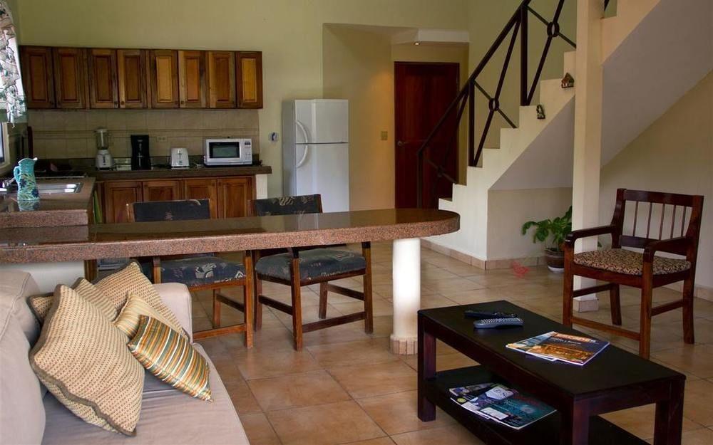 El Oasis Hotel Y Restaurante Букет Екстериор снимка