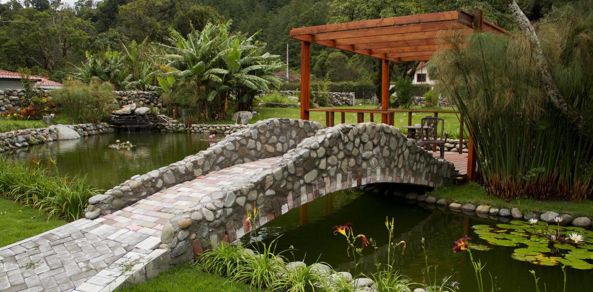 El Oasis Hotel Y Restaurante Букет Екстериор снимка